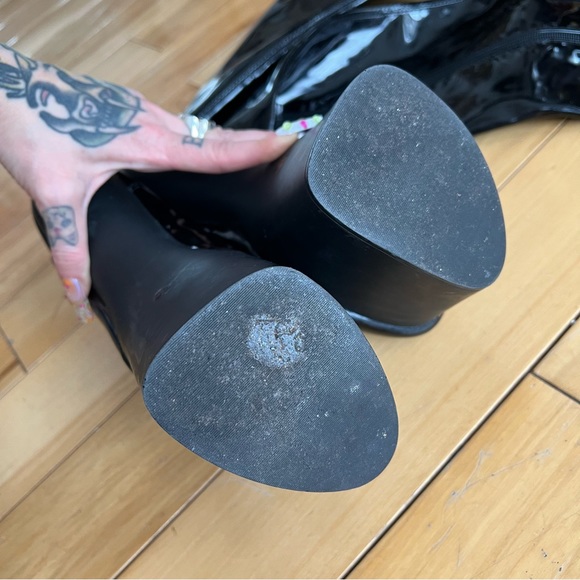 Heelless platform thigh high boots - black pvc - Picture 10 of 10